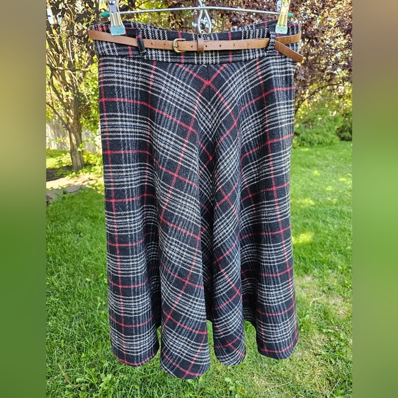 Vintage Plaid Midi Skirt - Picture 2 of 10